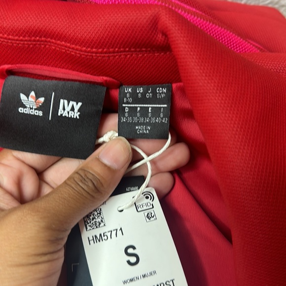 Ivy Park x Adidas Jumpsuit 3.0 Size Small NWT - Picture 9 of 16